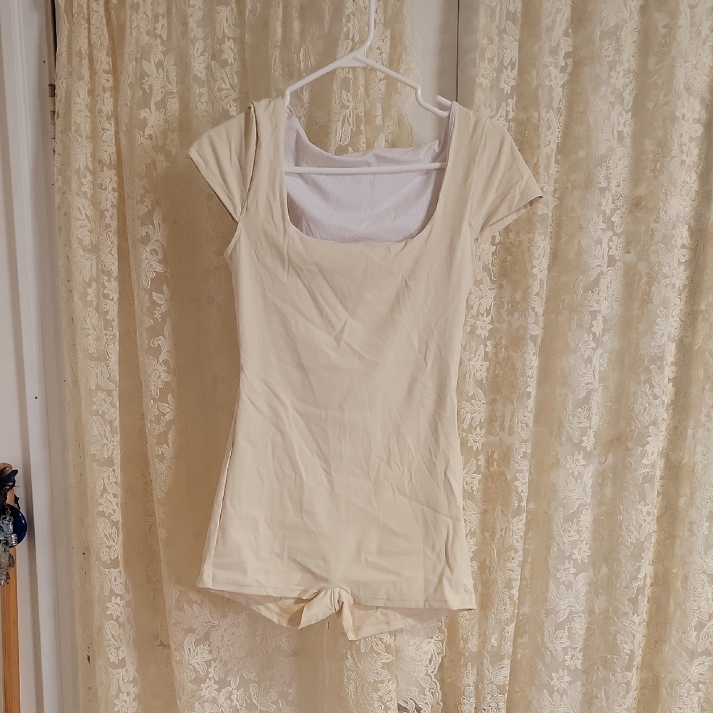 Cream Short Sleeve Workout Bodysuit